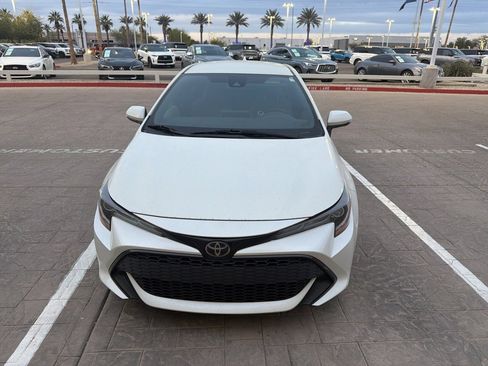 Used 2019 Toyota Corolla SE w/ Carpet Mat Package image 2