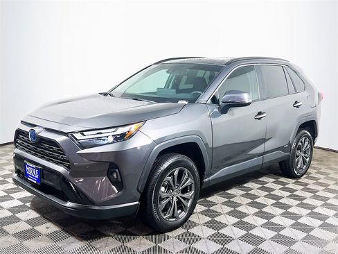 Used 2024 Toyota RAV4 Limited image 4
