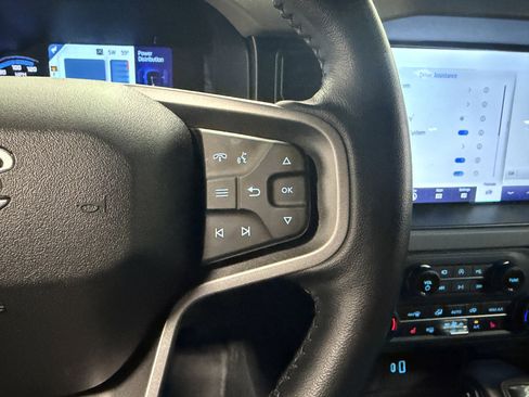 Used 2023 Ford Bronco Badlands w/ Sasquatch Package image 19