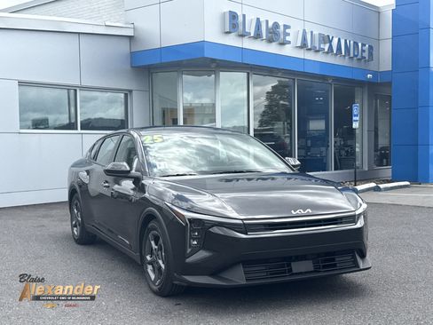 Used 2025 Kia K4 FWD image 1