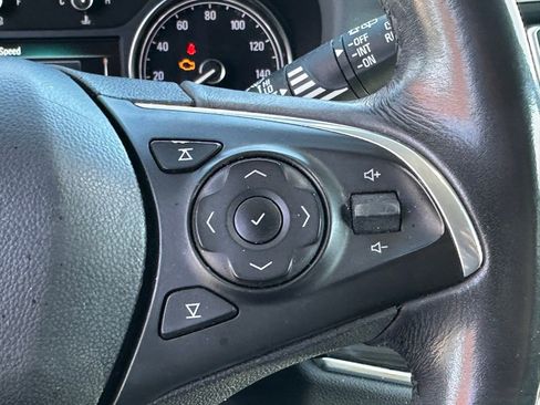 Used 2018 Buick Enclave Essence image 28