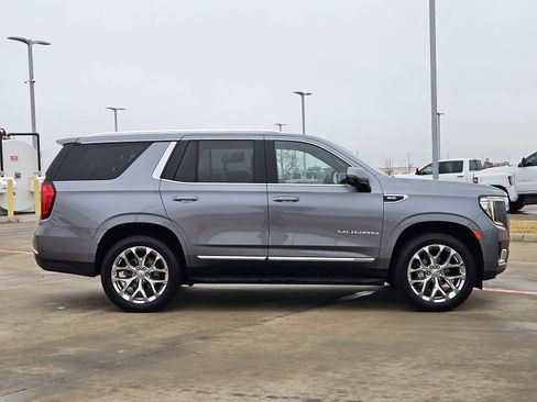 Certified 2021 GMC Yukon SLT w/ SLT Luxury Package image 8