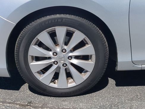 Used 2015 Honda Accord EX-L image 18