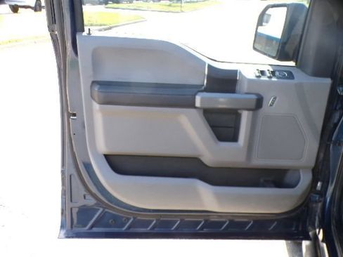 Used 2019 Ford F150 XLT AWD/4WD image 18