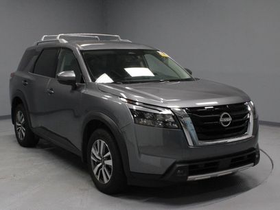 Certified 2025 Nissan Pathfinder SL