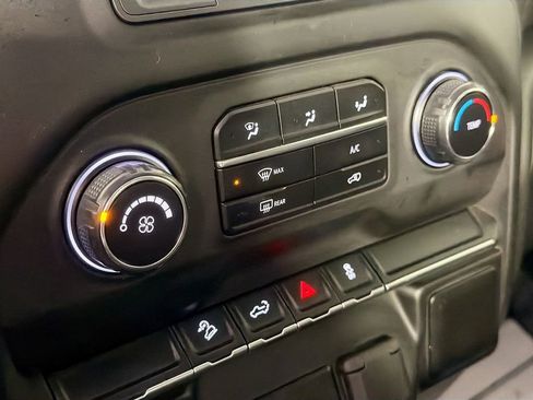 Used 2019 Chevrolet Silverado 1500 Custom Trail Boss w/ Custom Convenience Package AWD/4WD image 15