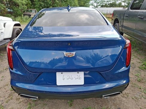 Used 2022 Cadillac CT4 Luxury w/ Sun And Sound Package AWD/4WD image 5