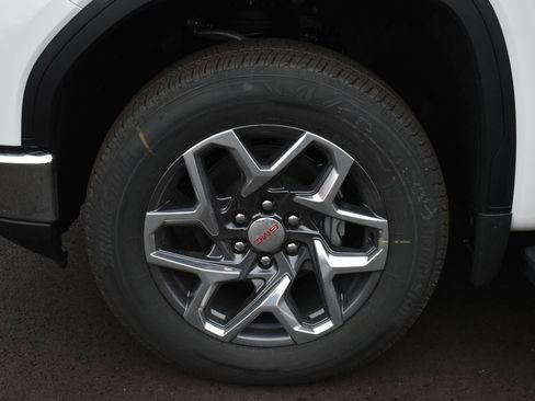 New 2026 GMC Sierra 1500 SLT w/ SLT Premium Package image 9