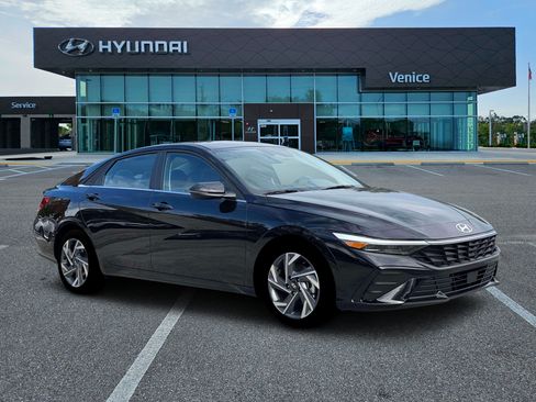 New 2026 Hyundai Elantra Limited FWD image 29