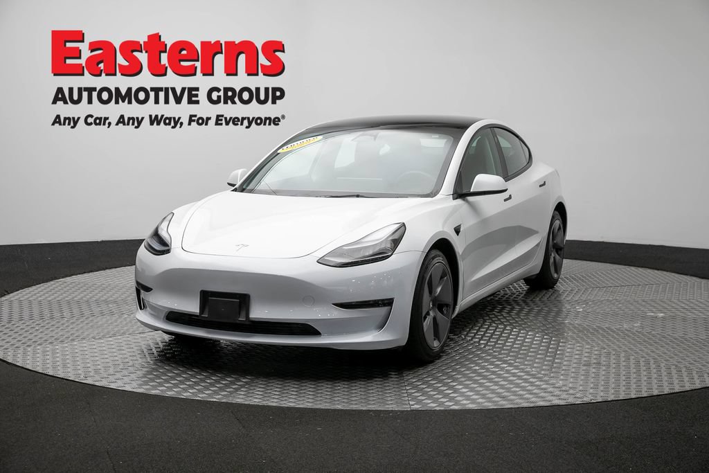 Used 2023 Tesla Model 3 Standard Range RWD image 1