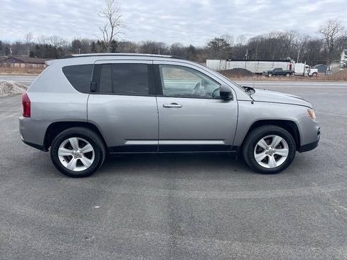 Used 2016 Jeep Compass Sport w/ Power Value Group AWD/4WD image 9