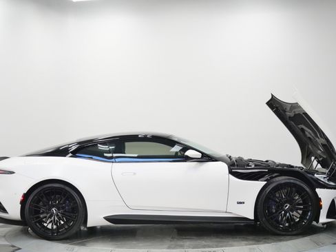 Used 2020 Aston Martin DBS Superleggera RWD image 37