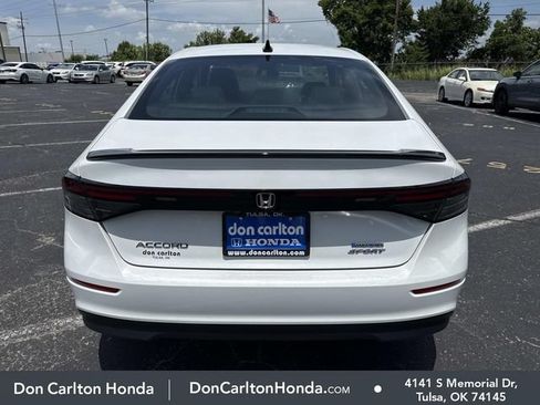 Used 2025 Honda Accord Sport image 5