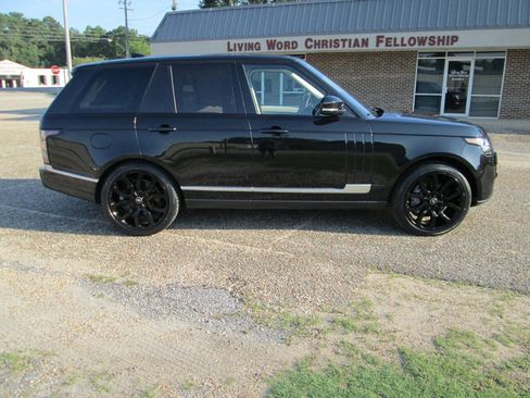 Used 2017 Land Rover Range Rover Supercharged AWD/4WD image 52