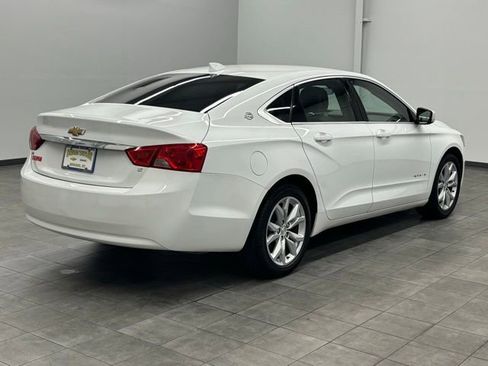 Used 2016 Chevrolet Impala LT FWD image 2