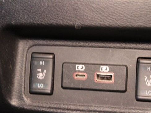 Used 2020 Nissan Maxima SR image 16