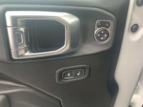 New 2026 Jeep Gladiator Sport AWD/4WD image 13