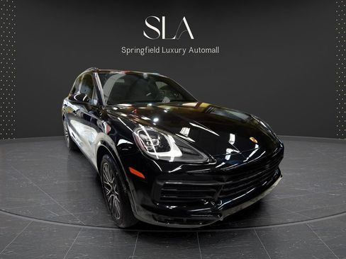 Used 2023 Porsche Cayenne AWD/4WD image 1