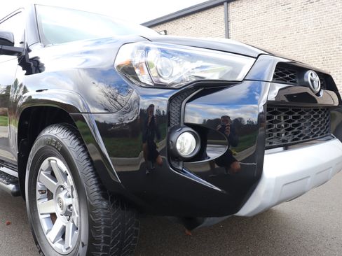 Used 2016 Toyota 4Runner Trail Premium image 5