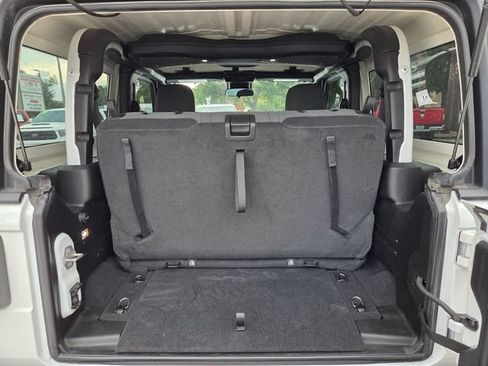 Used 2024 Jeep Wrangler Sport AWD/4WD image 9
