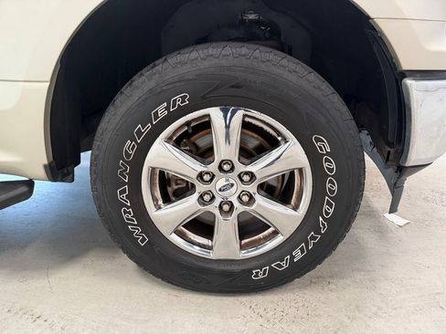 Used 2018 Ford F150 XLT w/ Equipment Group 302A Luxury AWD/4WD image 34