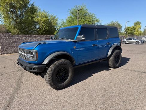 Used 2025 Ford Bronco Badlands AWD/4WD image 1