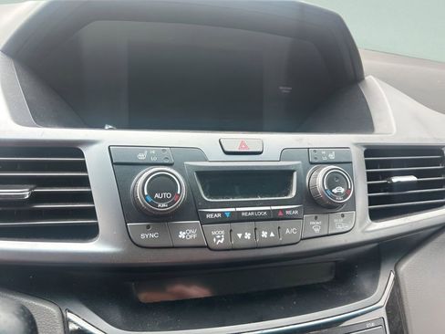 Used 2011 Honda Odyssey Touring image 26