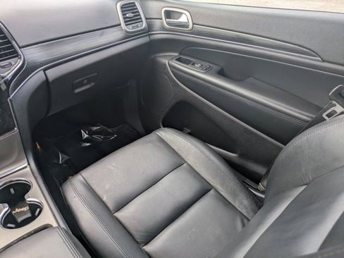 Certified 2021 Jeep Grand Cherokee Limited w/ Premium Lighting Group image 15