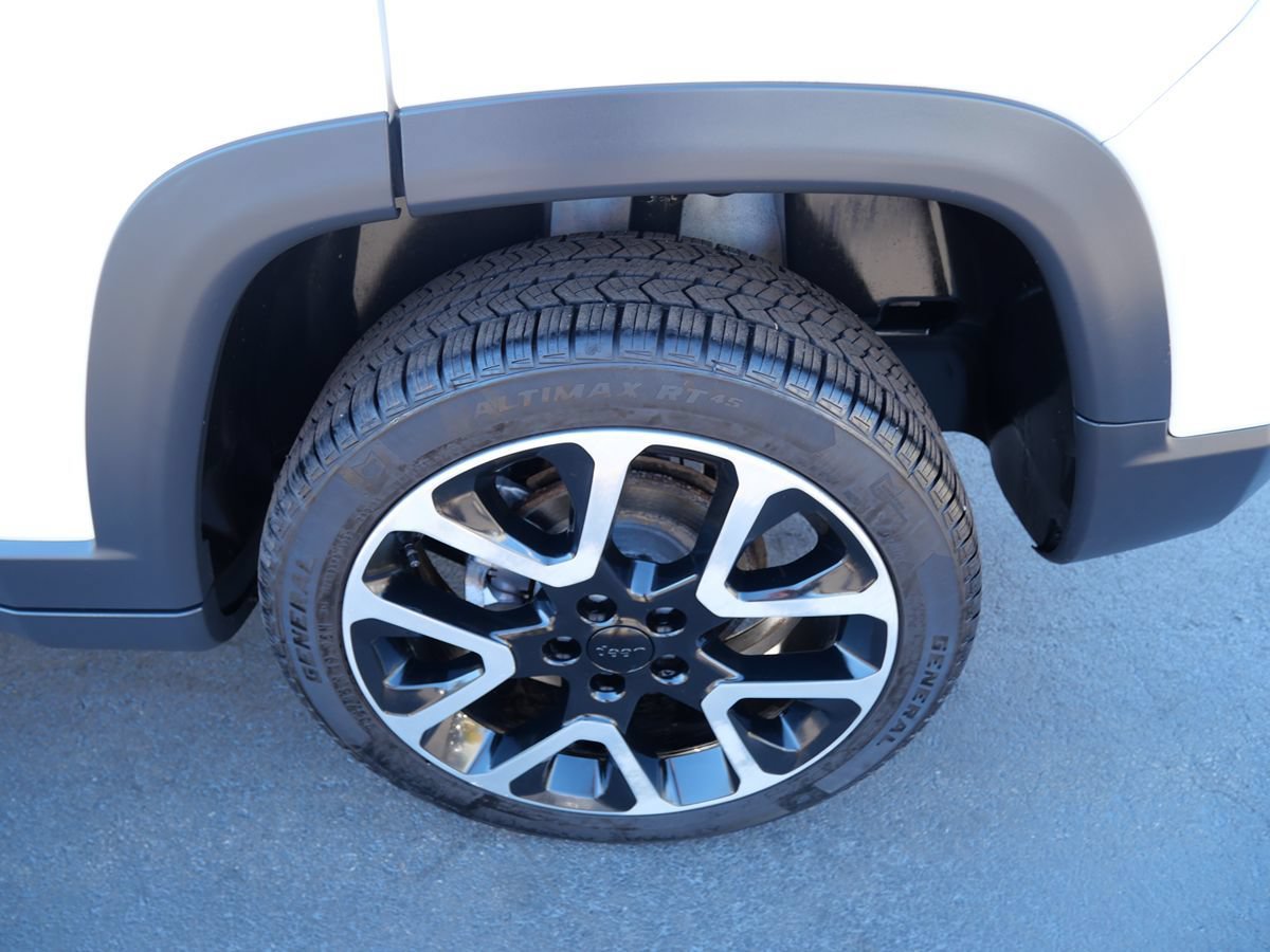 Used 2018 Jeep Compass Limited w/ Navigation Group AWD/4WD image 34