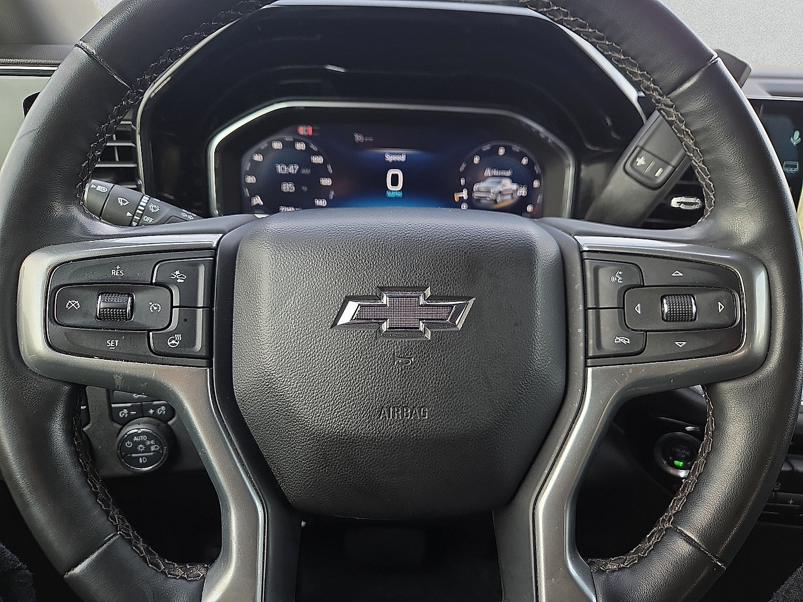 Certified 2024 Chevrolet Silverado 1500 RST w/ Z71 Off-Road Package AWD/4WD image 24