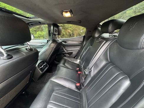 Used 2015 Maserati Ghibli RWD image 13
