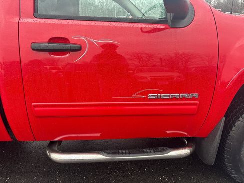 Used 2010 GMC Sierra 1500 SLE w/ SLE Preferred Package image 13