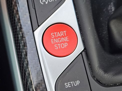 Used 2025 BMW M2 Base w/ Lighting Package image 21