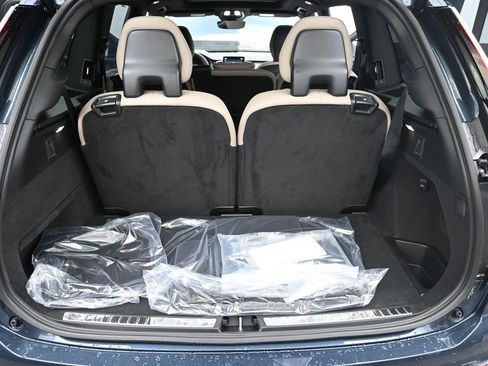 New 2026 Volvo XC90 B5 Ultra image 18