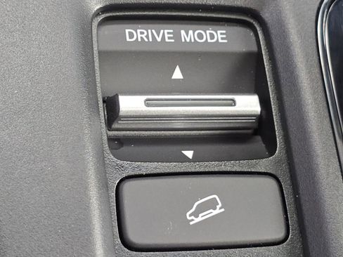 Used 2025 Honda CR-V Sport Touring image 10