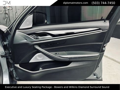Used 2018 BMW M550i xDrive w/ Driving Assistance Package AWD/4WD image 25
