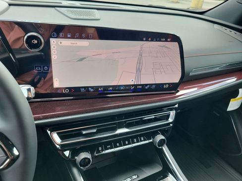 New 2026 Chevrolet Traverse RS w/ LPO, Floor Liner Package FWD image 12