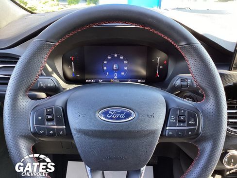 Used 2025 Ford Escape ST-Line AWD/4WD image 25