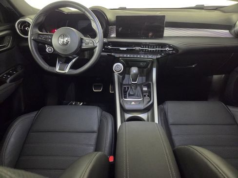 Used 2025 Alfa Romeo Tonale w/ Premium Package AWD/4WD image 28
