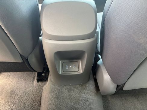 Used 2026 Hyundai Elantra Hybrid FWD image 18