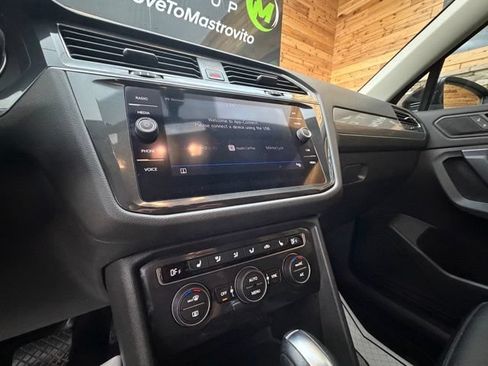 Used 2019 Volkswagen Tiguan SE AWD/4WD image 21