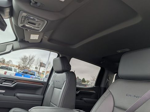 New 2026 GMC Sierra 1500 Denali w/ LPO, Black Badging Package AWD/4WD image 6