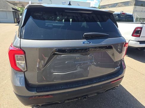 Used 2023 Ford Explorer ST-Line w/ Class IV Trailer Tow Package AWD/4WD image 7
