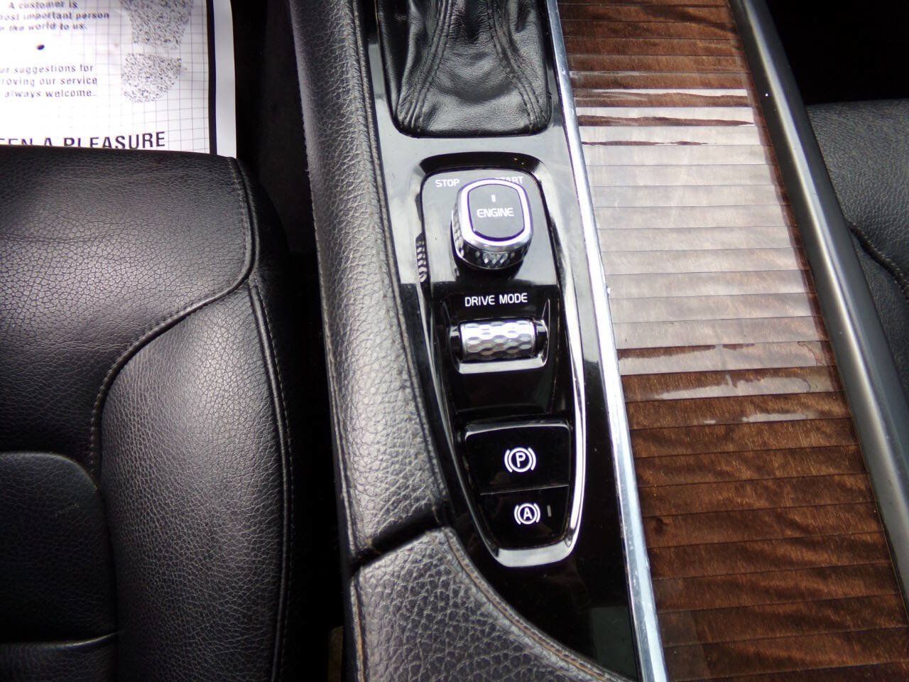 Used 2016 Volvo XC90 T6 Momentum w/ Momentum Plus Package AWD/4WD image 42