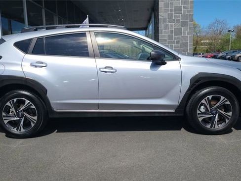 Used 2024 Subaru Crosstrek 2.0i Premium AWD/4WD image 11
