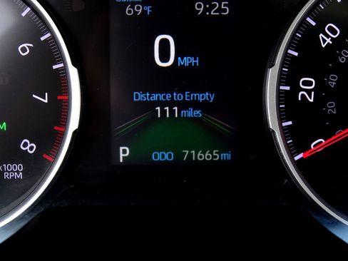 Used 2019 Toyota RAV4 XLE image 41