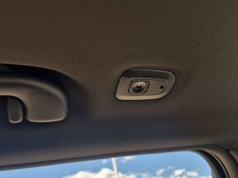 Used 2025 Jeep Grand Cherokee Altitude image 52