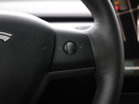 Used 2024 Tesla Model Y Long Range image 20