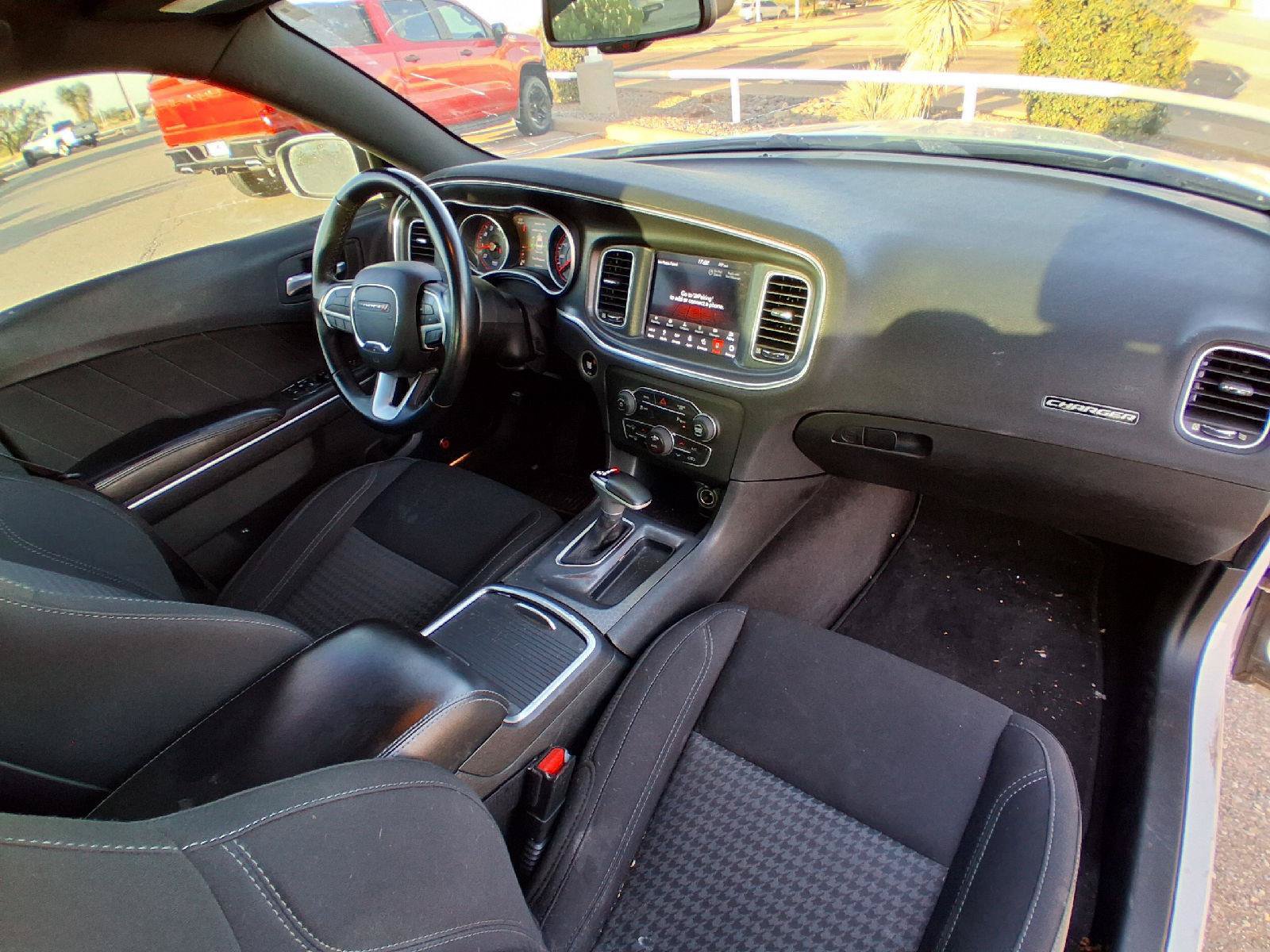 Used 2018 Dodge Charger SXT Plus w/ Beats Audio Group RWD image 28