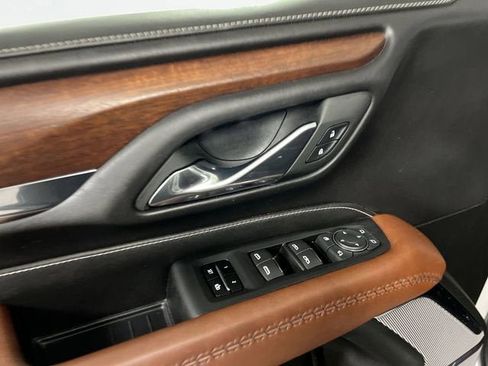 Certified 2023 GMC Yukon Denali Ultimate AWD/4WD image 24
